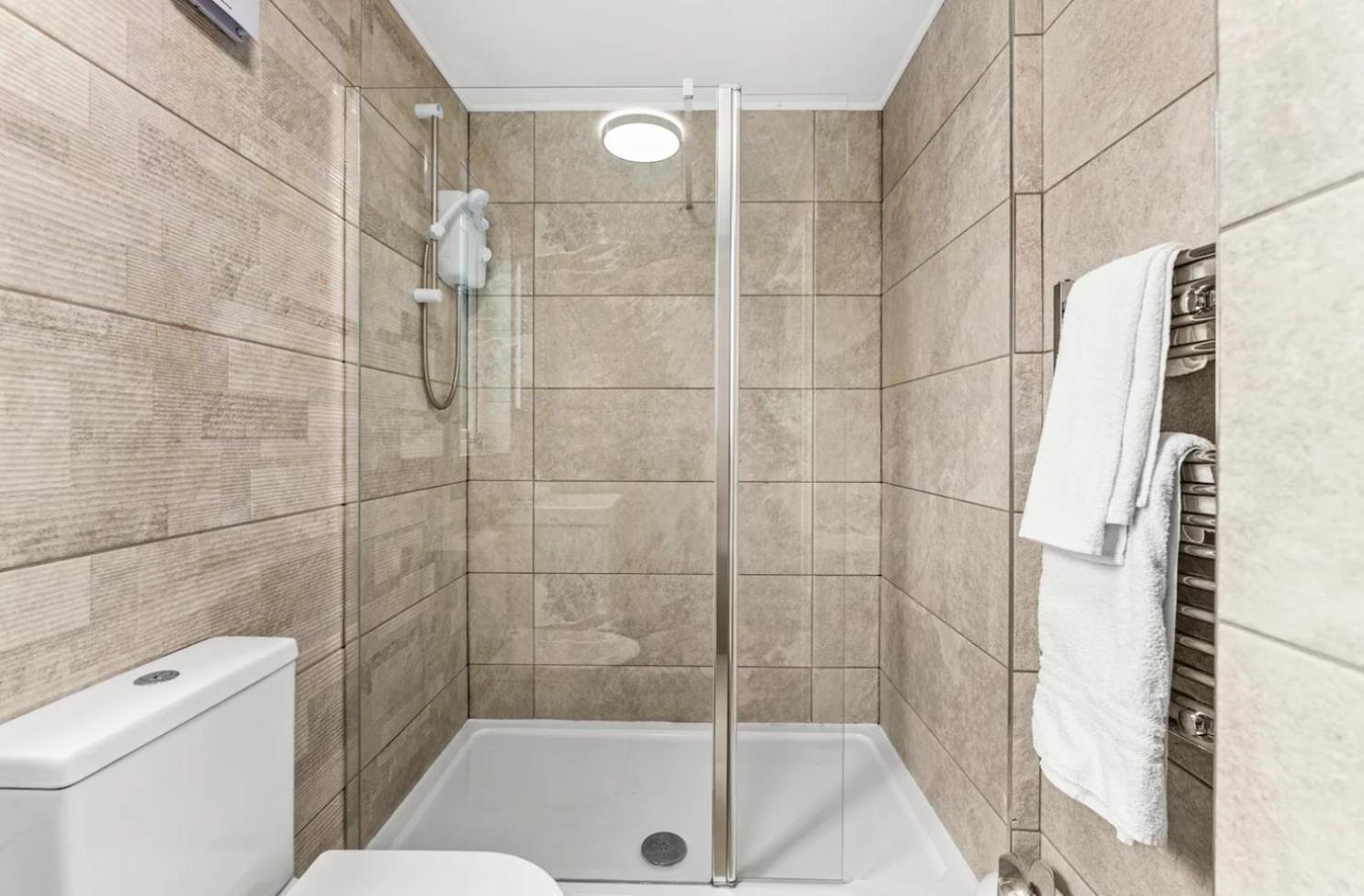 A Stylish Luxury 2 Bedroom Duplex Apartment Cardiff Exteriör bild